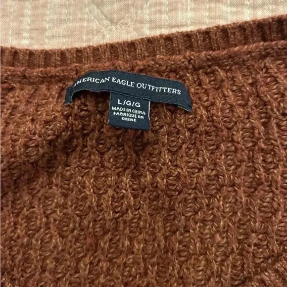 Women’s American Eagle Pumpkin V Neck Sweater Size Large - Picture 5 of 5